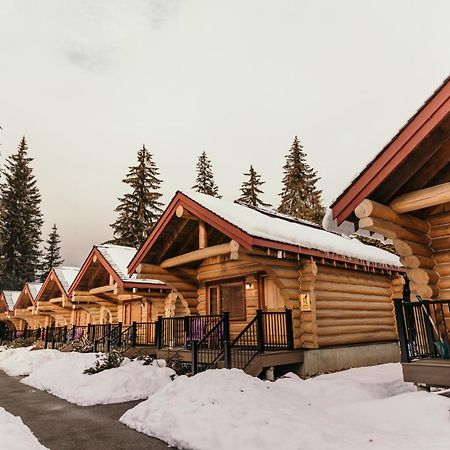 Riverside Resort Whistler Exterior photo