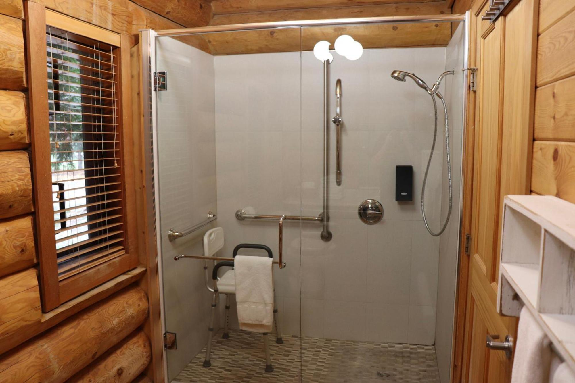 Riverside Resort Whistler Room photo